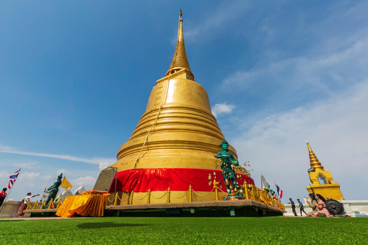 bangkok thailand april 13 2021 golden mount wat saket temple aka phu khao thong there is giant pagoda top which offers stunning view tourist attraction